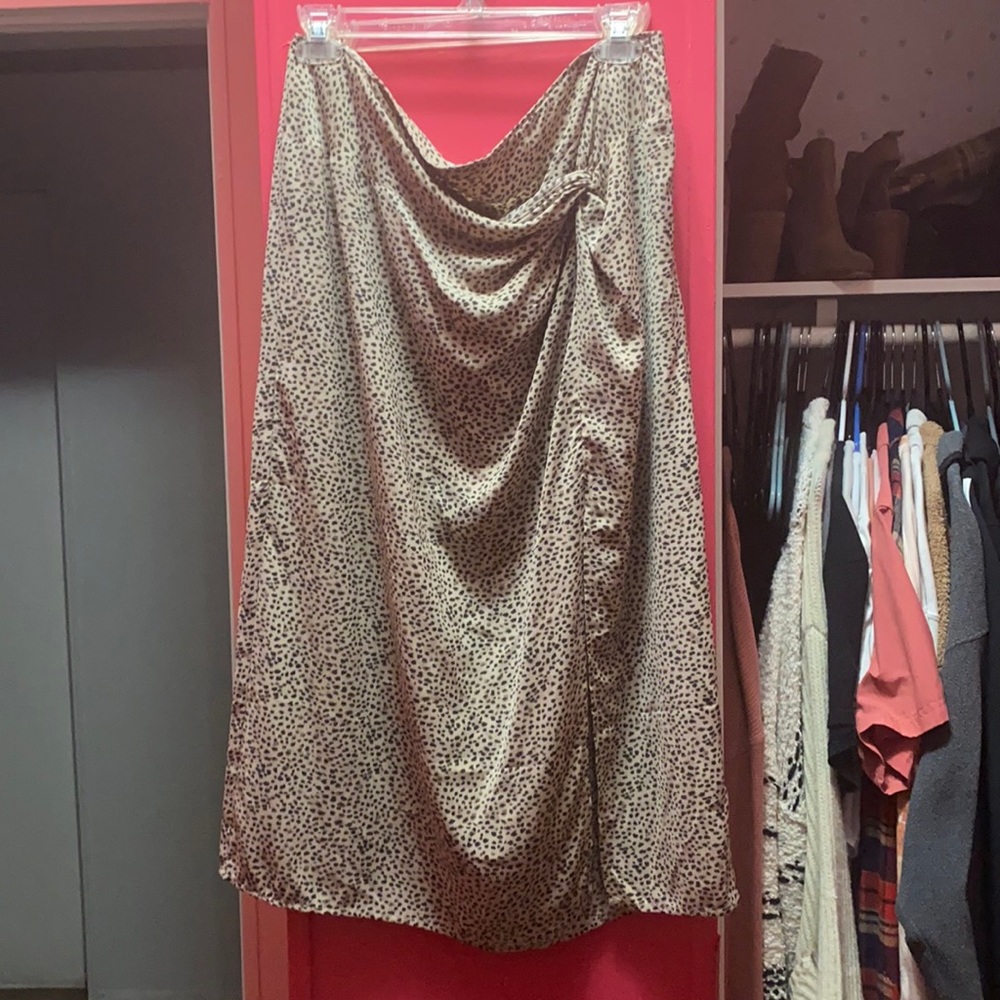 MIDI skirt